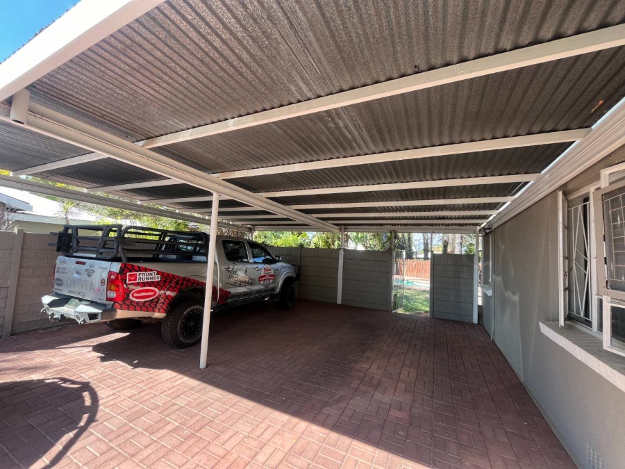 4 Bedroom Property for Sale in Middelpos Northern Cape